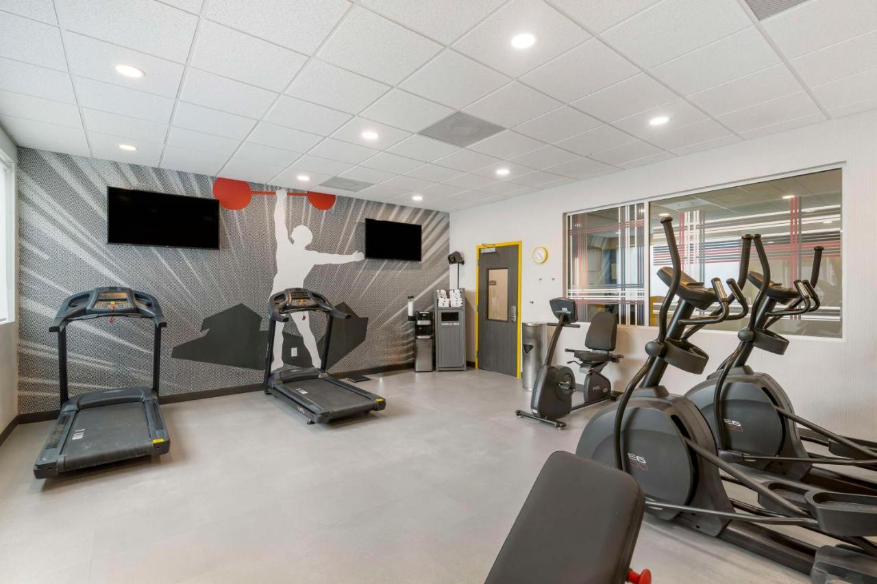 Glo Best Western Pooler - Savannah Airport Hotel Екстер'єр фото
