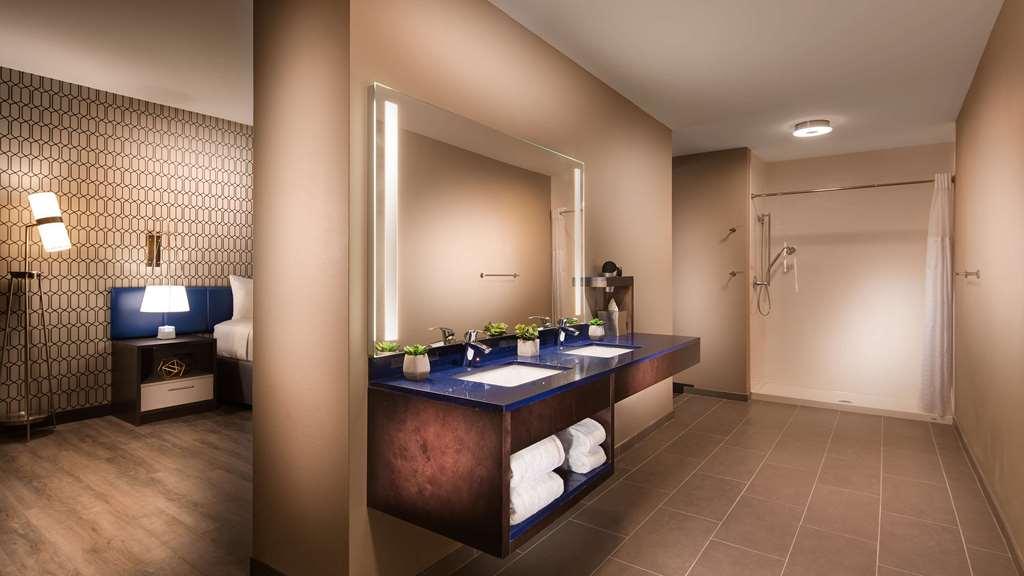 Glo Best Western Pooler - Savannah Airport Hotel Екстер'єр фото